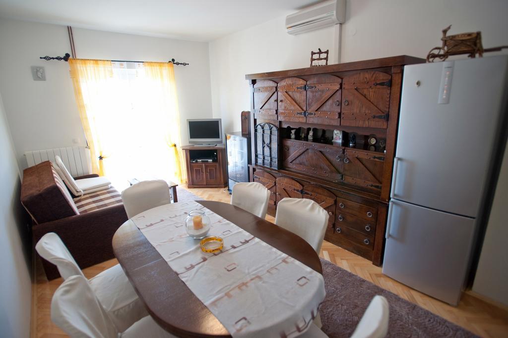 Apartments Marinic 프리모스턴 객실 사진