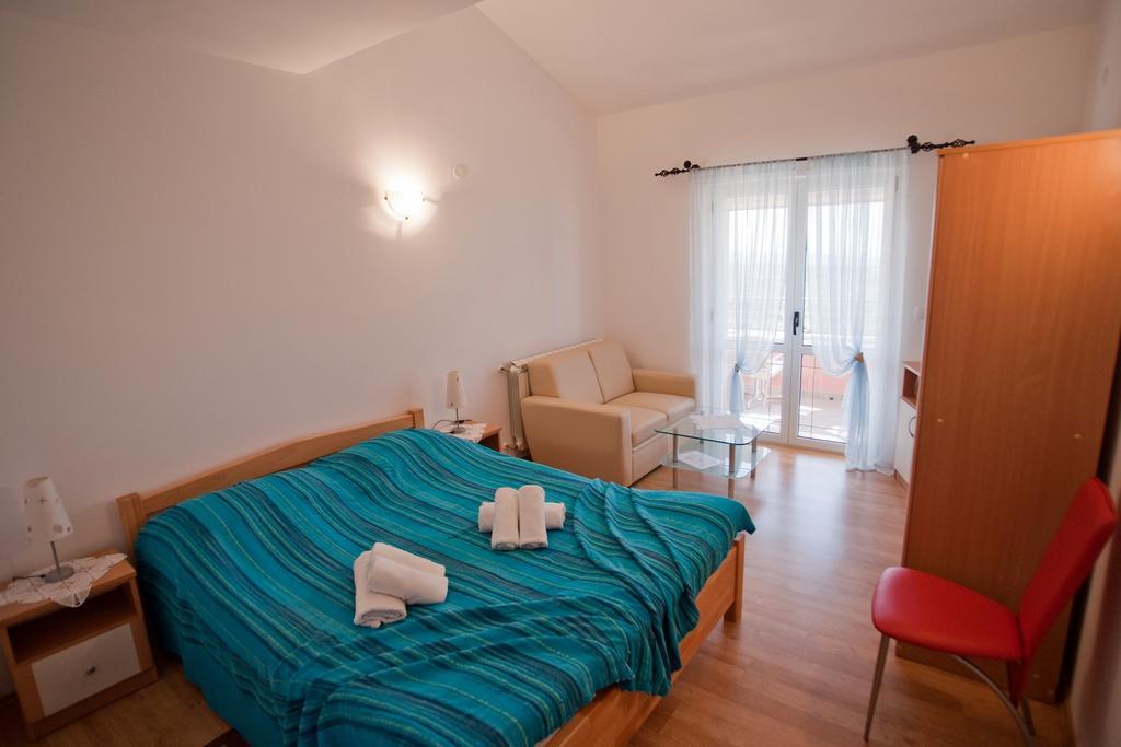 Apartments Marinic 프리모스턴 객실 사진